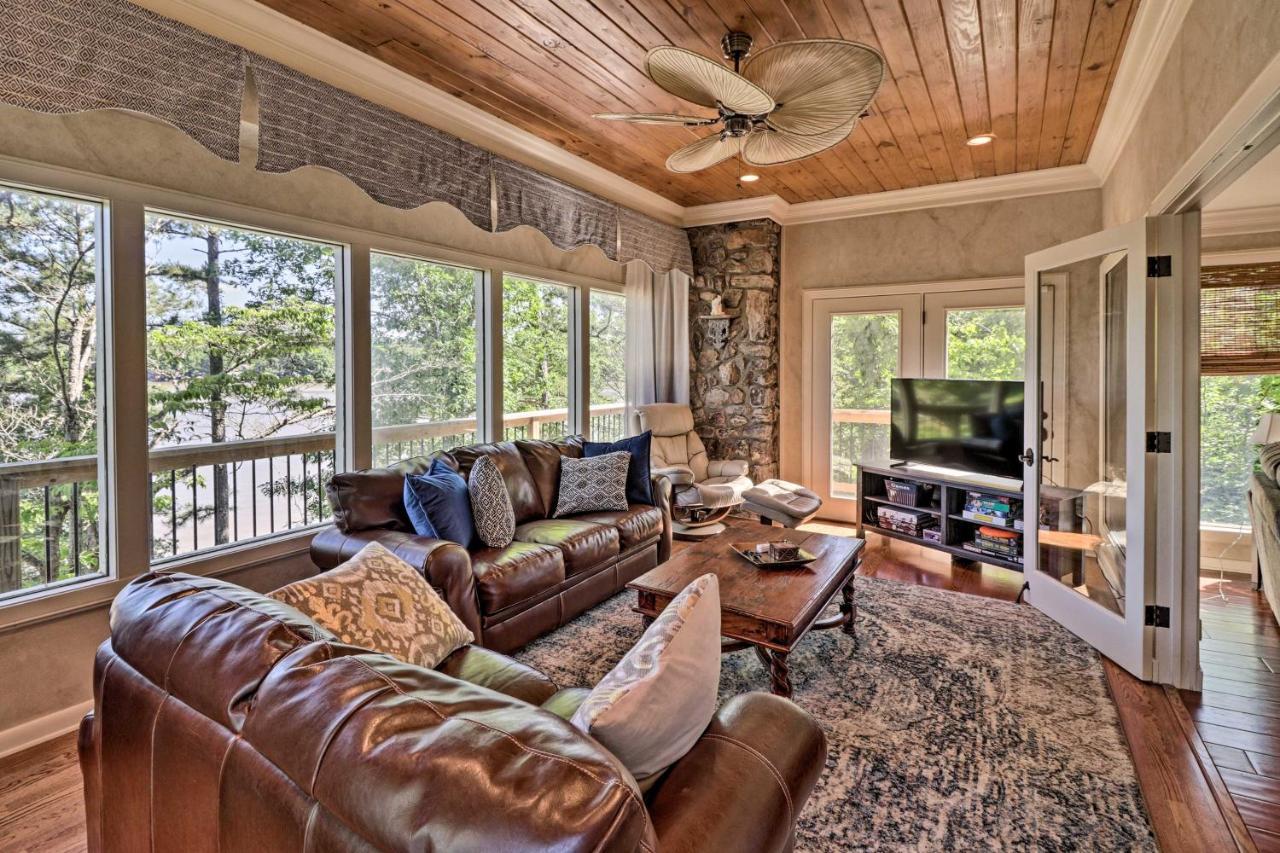 Luxury Hot Springs Oasis On Lake With Private Dock! Exteriör bild